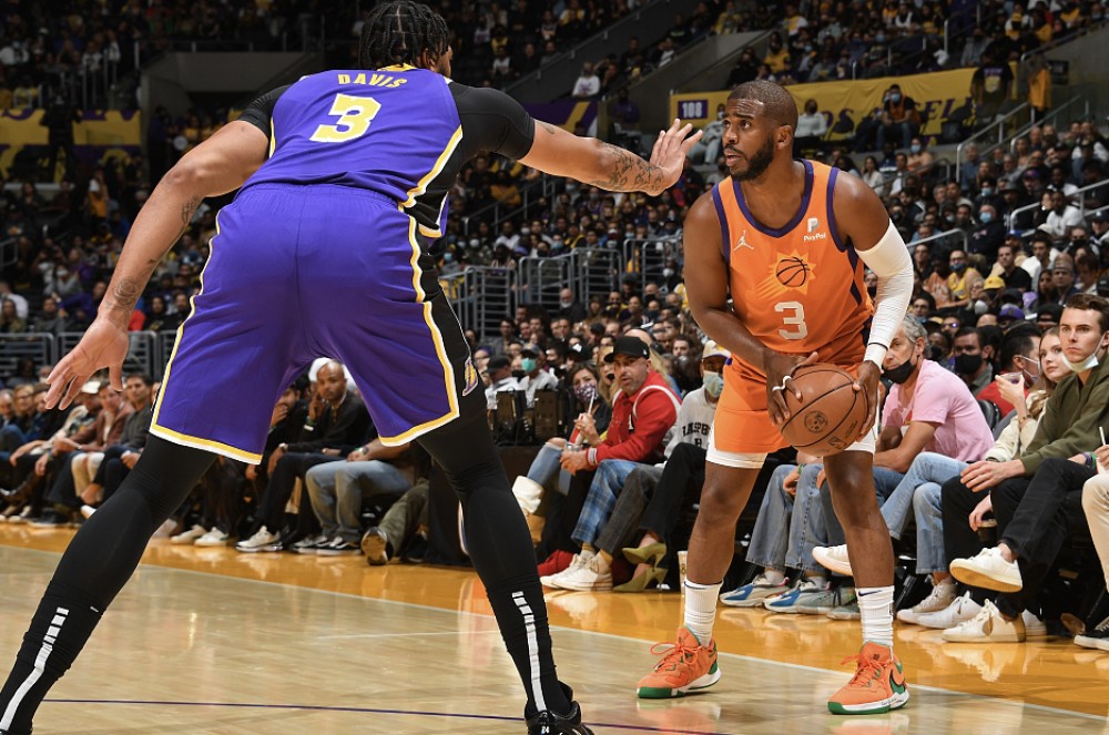 冷静帮助他 冷静帮助他